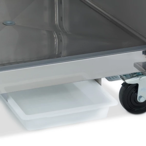 Hűtőszekrény 600L - 3 x 2/1 GN állítható polc - görgőkön